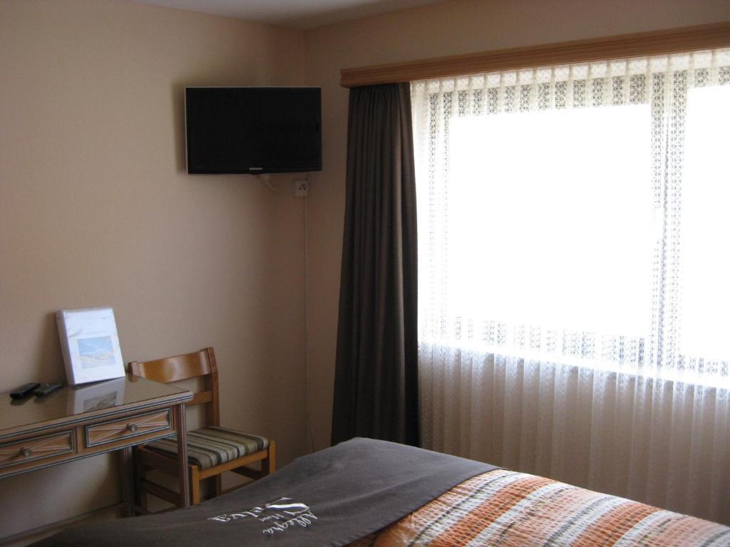 Hotel Pizzeria Selva Zernez Buitenkant foto