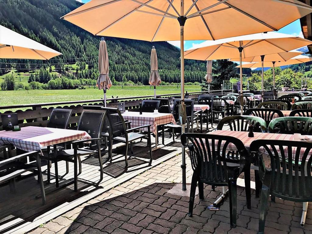 Hotel Pizzeria Selva Zernez Buitenkant foto