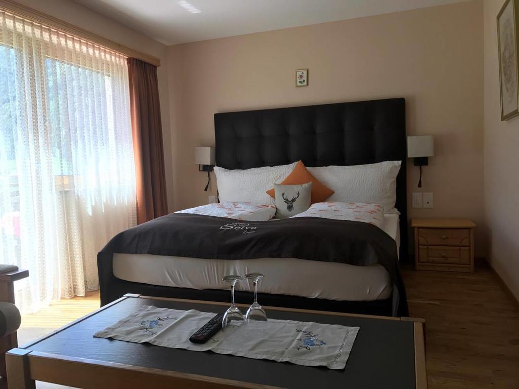 Hotel Pizzeria Selva Zernez Buitenkant foto